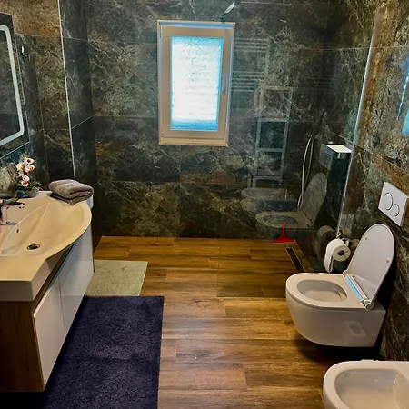 Kisses From شقة *